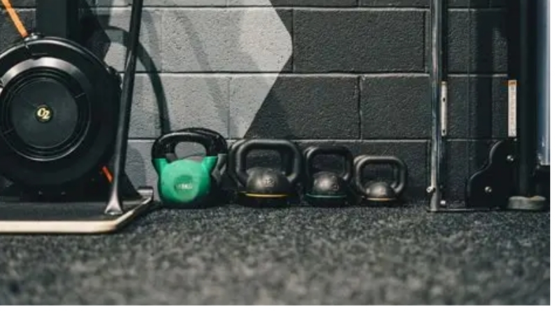How to Choose Bells for the Best Kettlebell Ab Exercises
