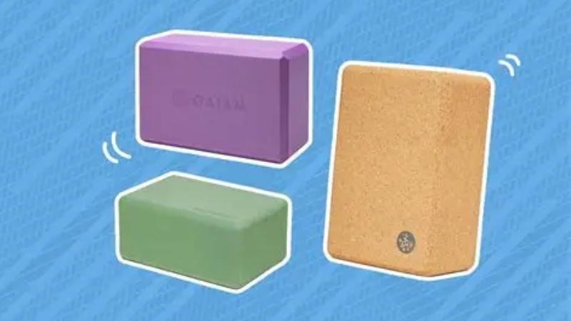 How to Choose the Yoga Block Best Suited to Your Practice